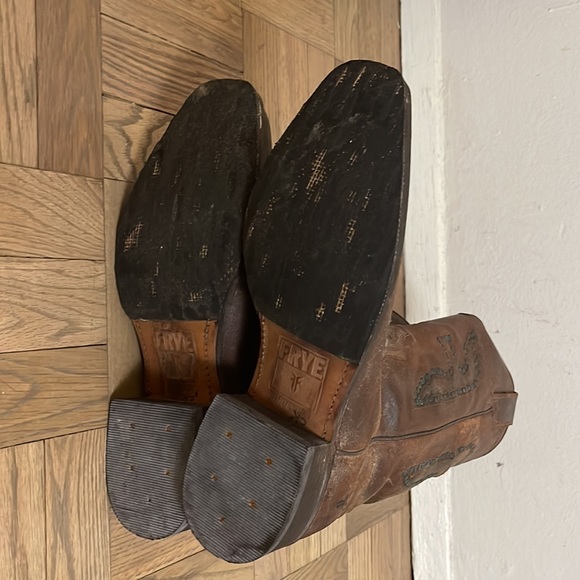 FRYE vintage brown biker boots with stud detail mens size11 soles need replacing - Picture 4 of 9